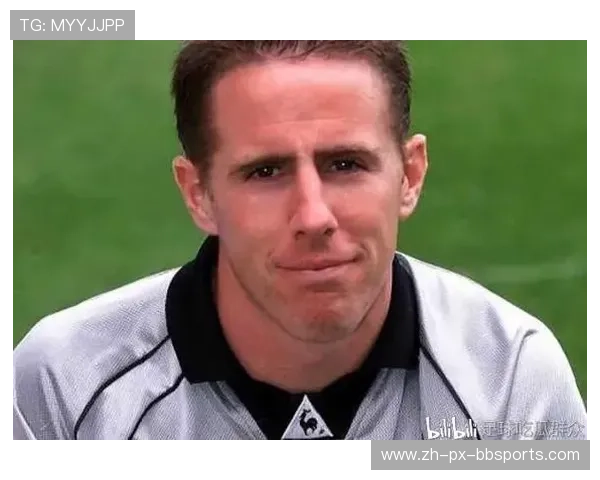 韩国足球名将李某在英超的职业生涯回顾